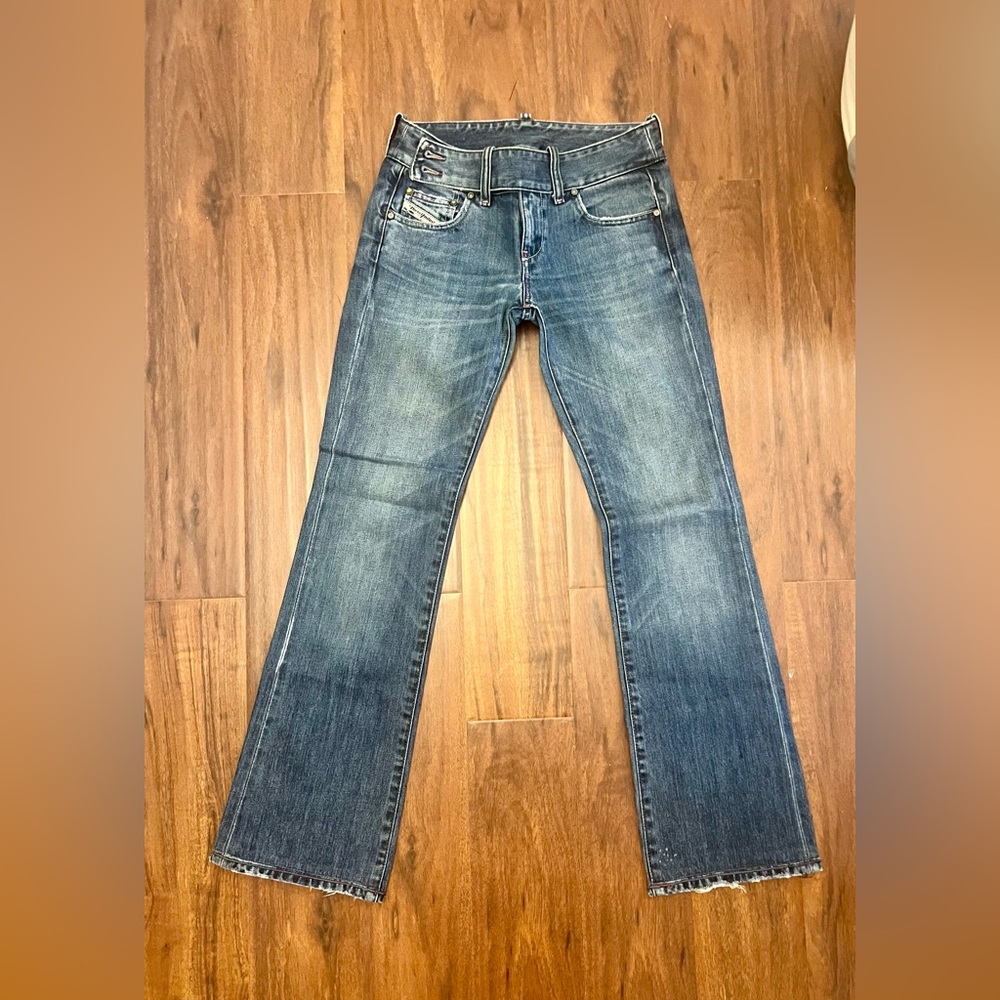 Low rise Diesel straight leg jeans denim Sz 25